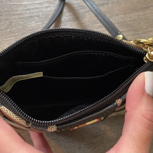 Coach Wristlet - Picture 4 of 4